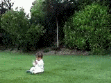 elle frape bébé
